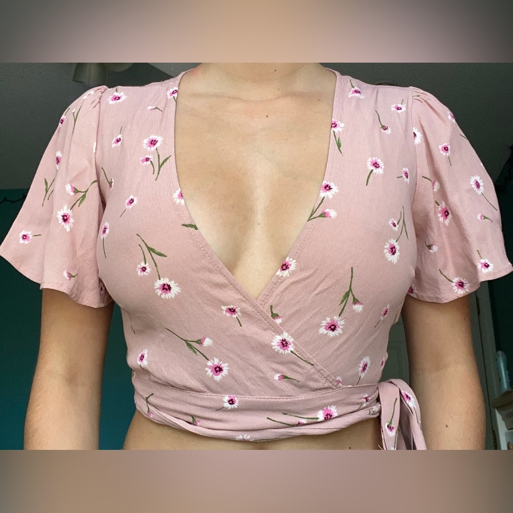 Forever 21 Pink Floral Tie Top